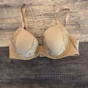 Soma 34 C embraceable perfect coverage underwire lace beige bra EUC